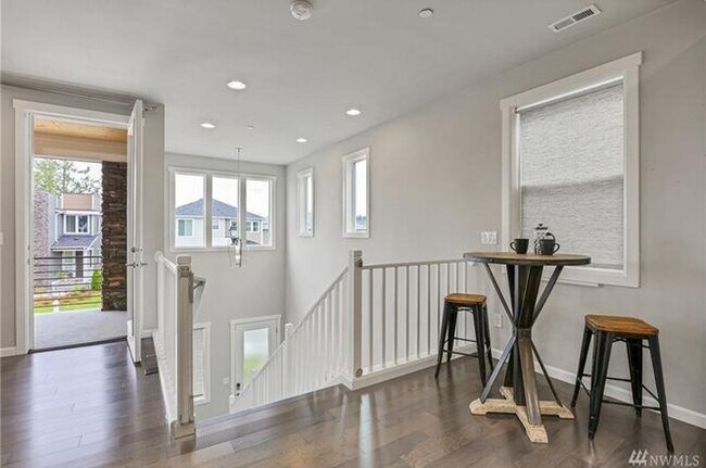 Building Photo - Great House for Rent