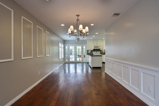 Comedor integrado a la cocina - 5907 Yarmouth Ave