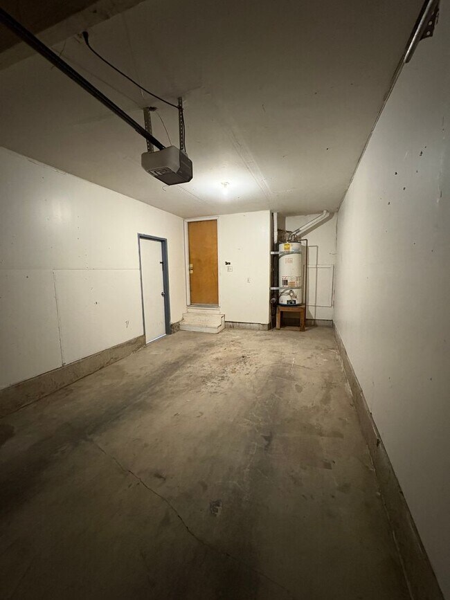 Foto del edificio - 3 Bedroom Home located in Westgate Neighborhood!