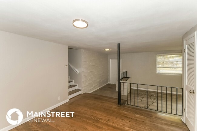 Foto del edificio - 7515 Eaton Ave