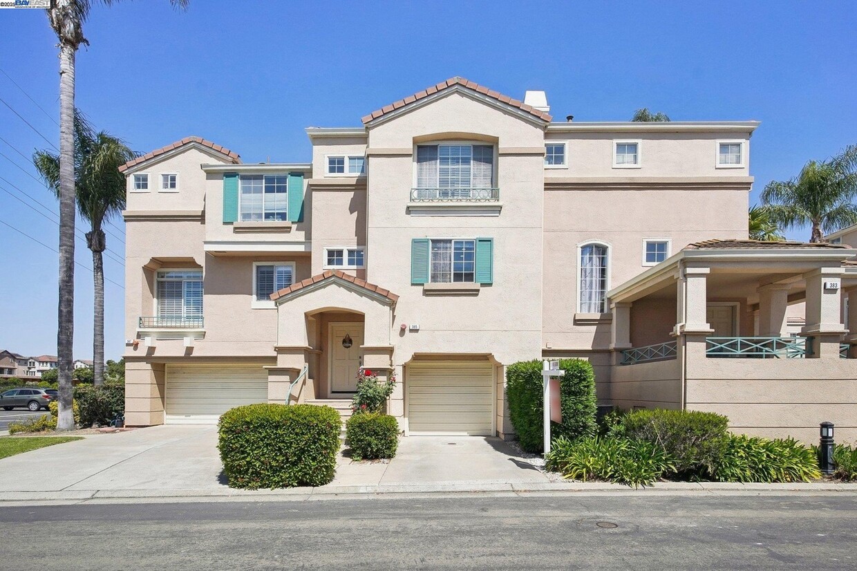 Primary Photo - 385 Montecito Way