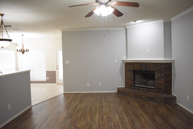 Building Photo - Beautiful Home in Frenship School District