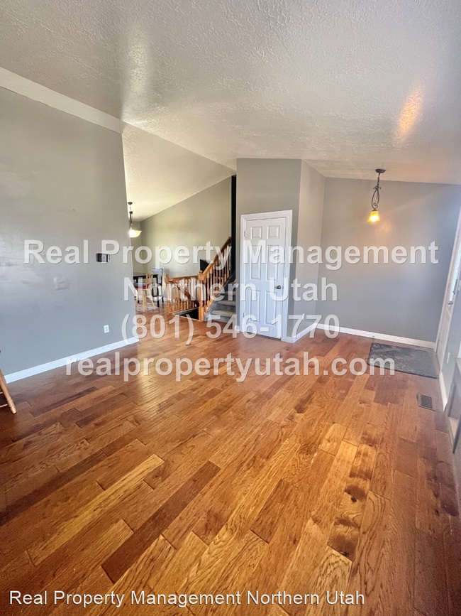 Foto del edificio - 4 br, 2 bath House - 3780 W. 4900 S.