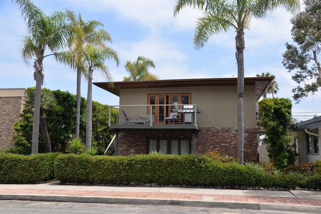 Foto del edificio - 4884 Muir Ave