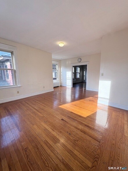 Foto del edificio - 787 Elm St