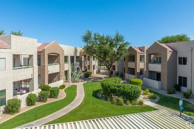 Foto del edificio - The Township