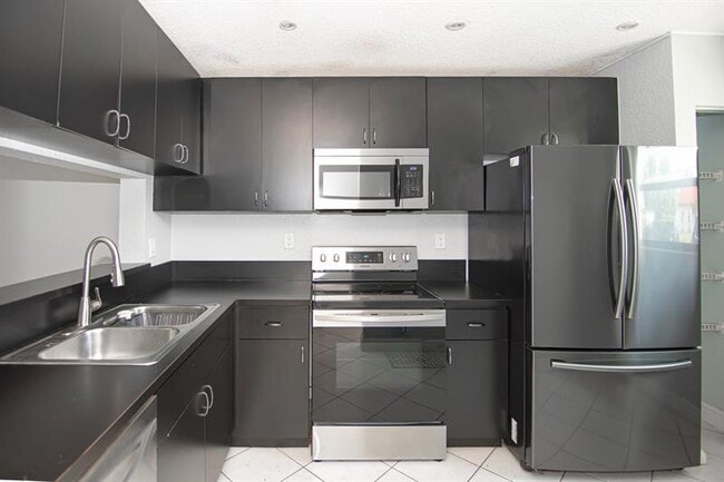 Foto del edificio - 369 NW 36th Ave