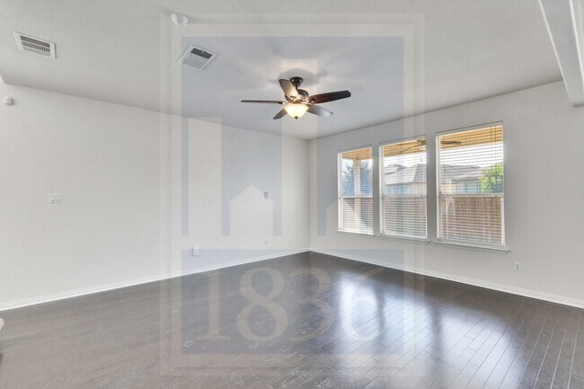 Foto del edificio - 1405 Middlefield Ct