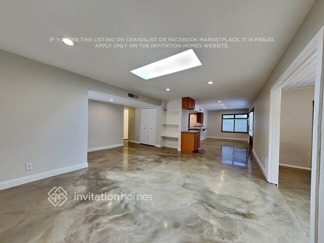 Foto del edificio - 3143 W Sahuaro Dr