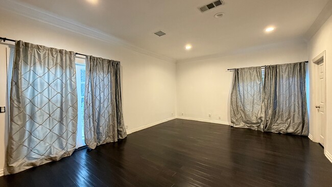 Master Bedroom - 4703 Columbus Ave