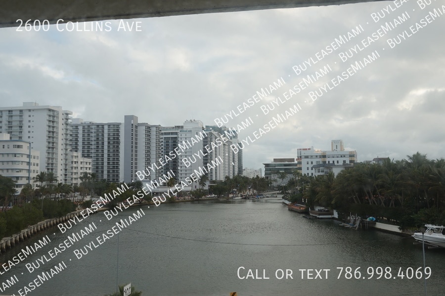 Building Photo - 2600 Collins Ave