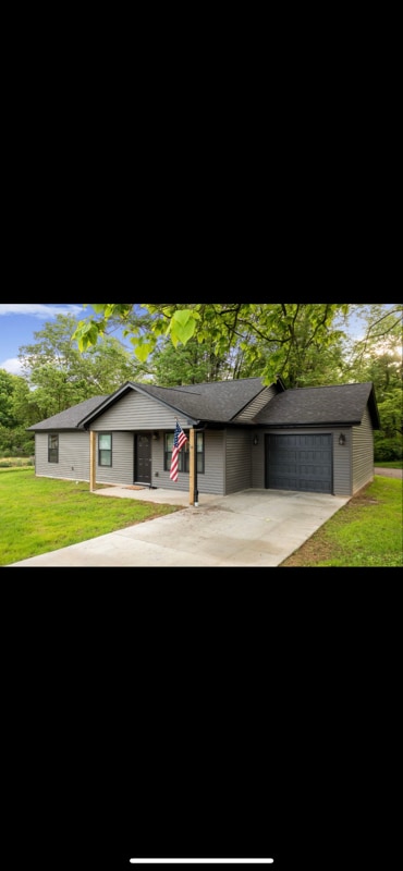 Foto principal - 328 Clark Rd