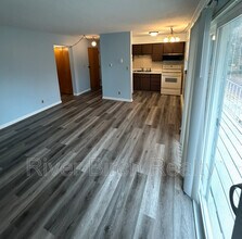 Building Photo - 616 New St