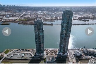Building Photo - 660 Quayside Dr