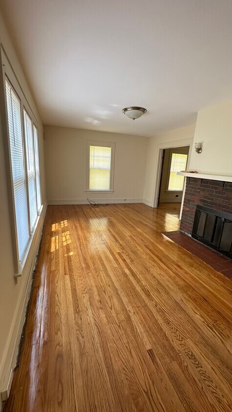 Foto principal - 3723 S Salina St