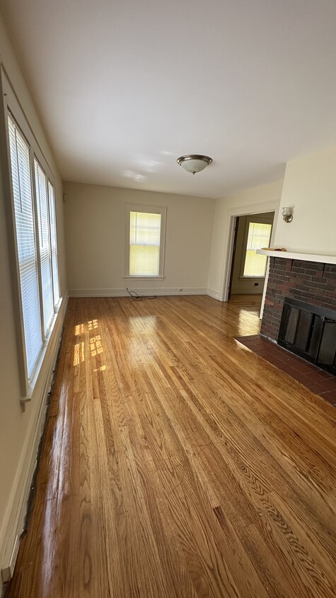 Primary Photo - 3723 S Salina St