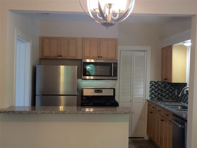 Building Photo - 5744 La Vista Ct