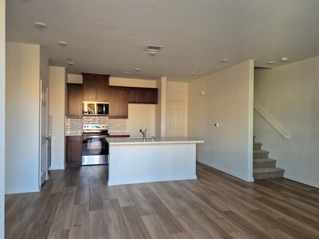 Foto del edificio - 4255 E Carmel Privado