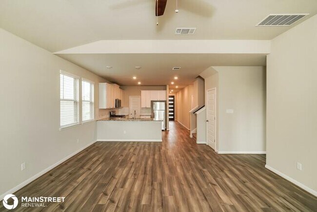 Foto del edificio - 5012 Drovers Path, St Hedwig, TX 78152