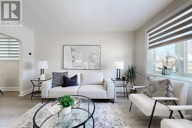 Photo du bâtiment - 47 Amsterdam Ave