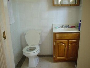 Building Photo - 1412 Commonwealth Ave