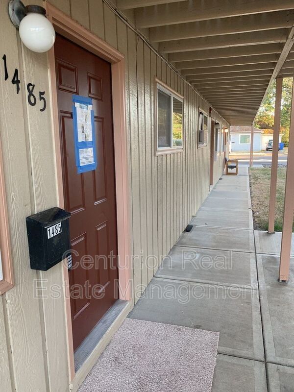 Building Photo - 1485 Lee St SE