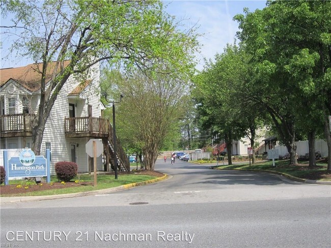 Foto del edificio - 2 br, 1 bath House - 3752 A Towne Point Road