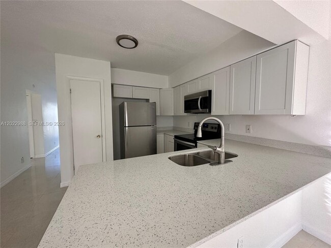 Foto del edificio - 480 NW 42nd Ct