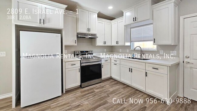 Foto del edificio - 2809 E Israel Ave