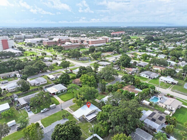 Foto del edificio - 2910 Stetson St