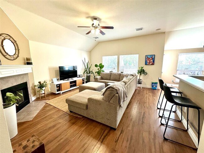 Foto del edificio - 15818 Hamden Cir