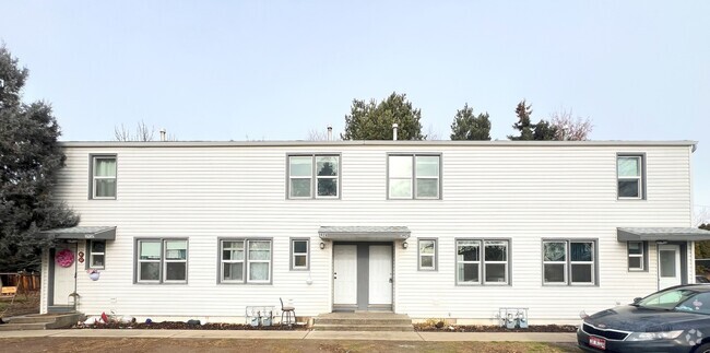 Building Photo - 3926 W Pershing Dr