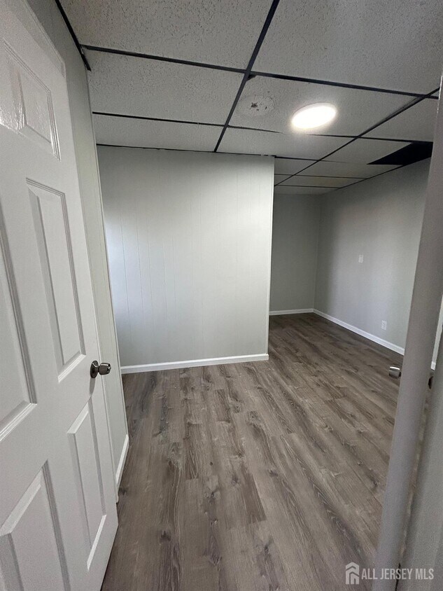 Foto principal - 28 S Plainfield Ave