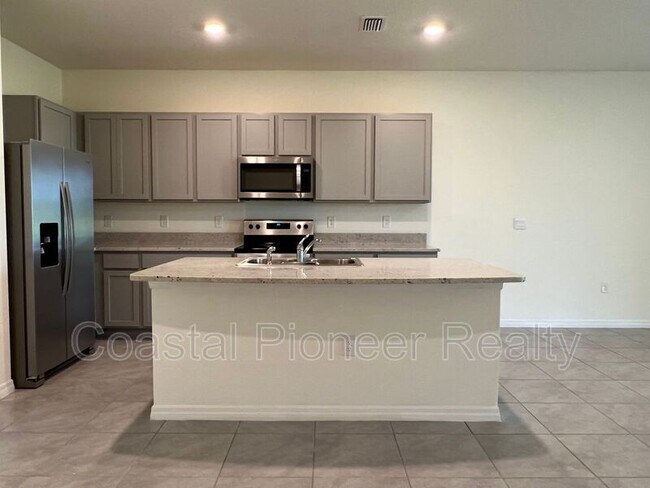 Building Photo - 5330 Dragonfly Dr