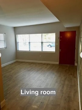 Photo - 321 S Brown Ave Apartment