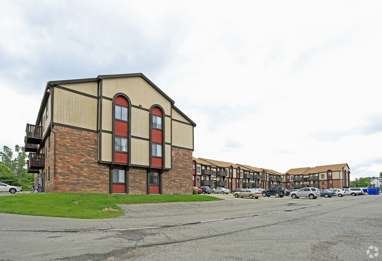 Drakeshire Apartments - 55 Suzanne Dr Lapeer, MI 48446 | Apartments.com