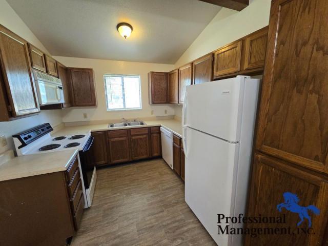 Building Photo - 3 bedroom in Billings MT 59105
