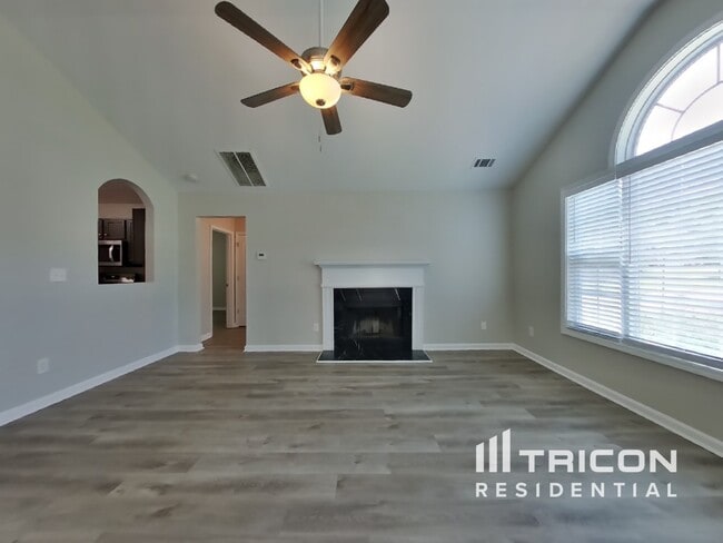 Building Photo - 265 Thornberry Cir