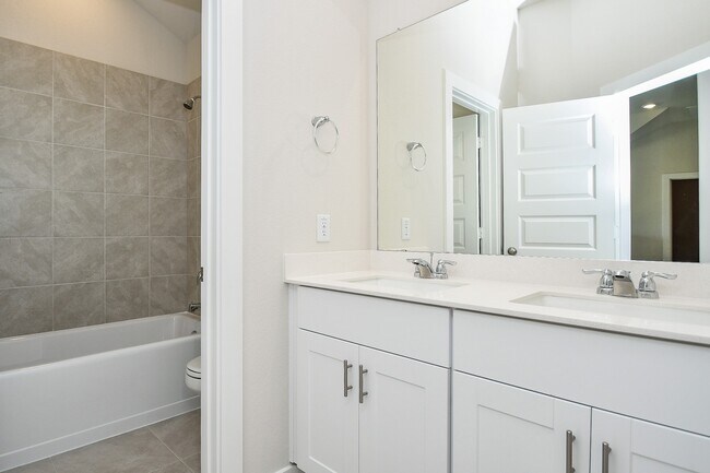 Foto del edificio - 5838 Wayne Wy