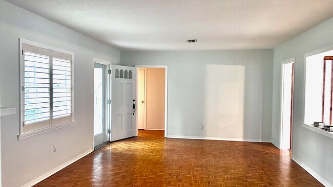 Foto del edificio - 244 Aberdeen St