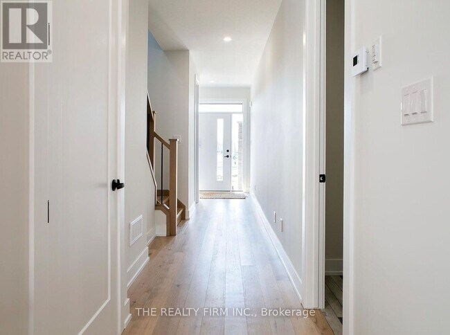 Building Photo - 1570 Coronation Dr