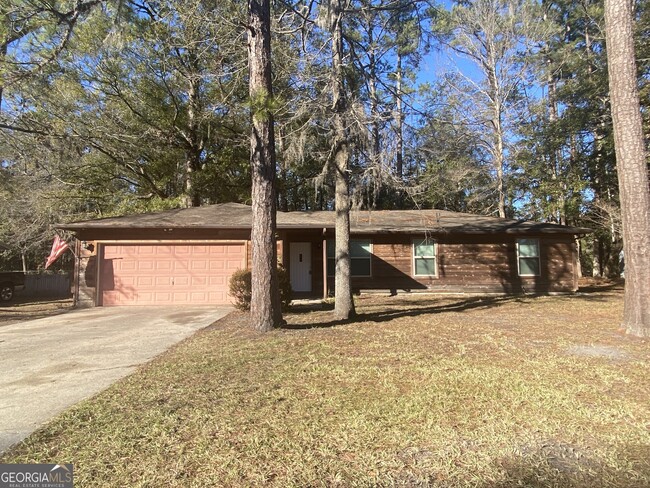 Building Photo - 208 Creekwood Dr