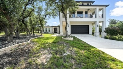 Building Photo - 2330 Sunset Ridge