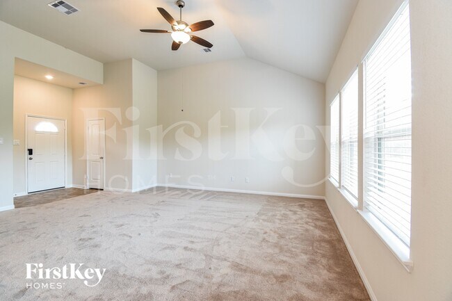 Foto del edificio - 6459 Blimp Base Blvd