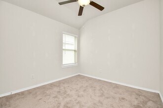 Building Photo - 25634 Royal Catchfly Rd