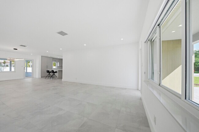 Foto del edificio - 2001 NE 17th Way