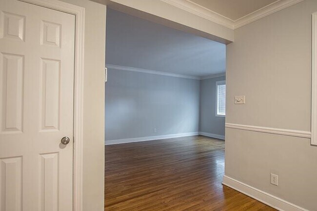 Foto del edificio - 3780 Cardinal Ave