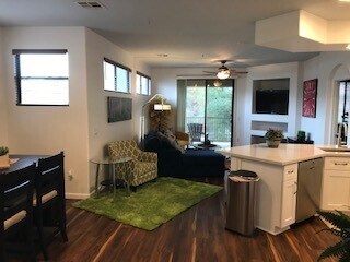 Foto principal - 705 W Queen Creek Rd