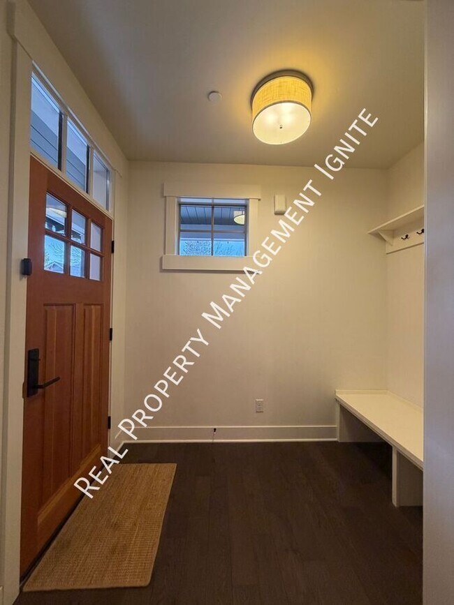 Foto del edificio - 1650 NW Lewis St