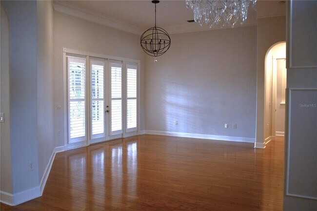 Foto del edificio - 4910 Old Creek Dr